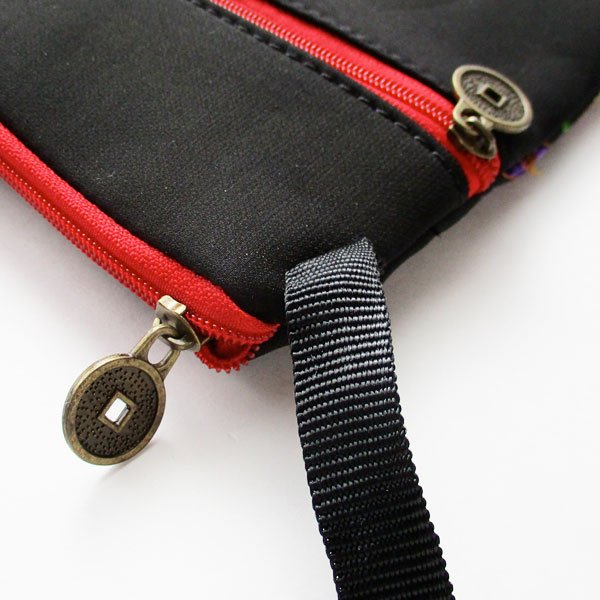 画像10: 花刺繍ポシェット