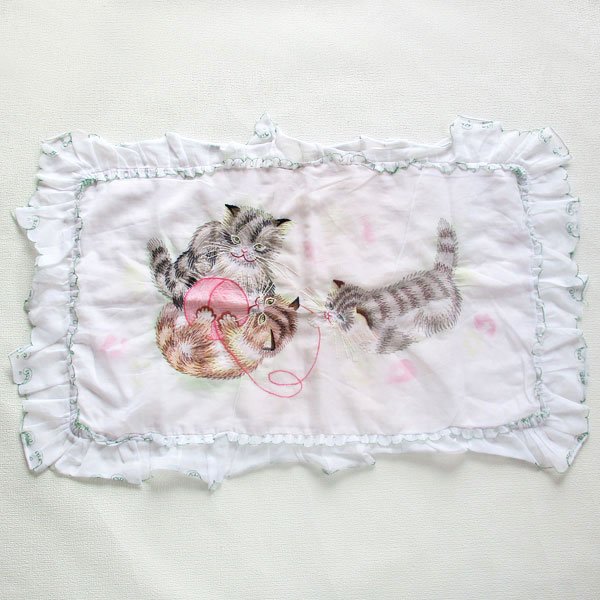 画像2: 猫刺繍フリルまくらカバー